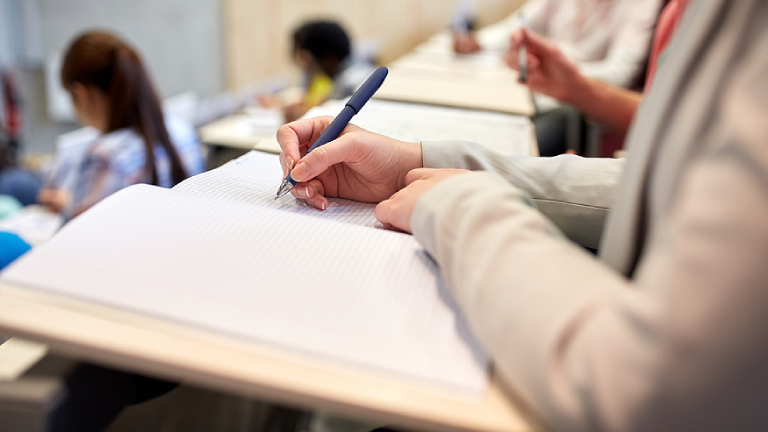 The Best Note-Taking Strategies for Economics Students