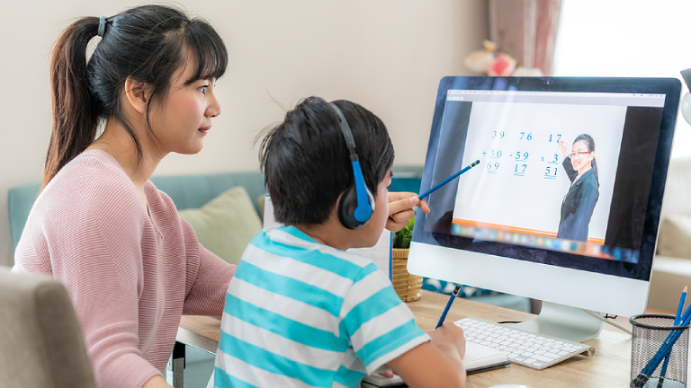 Screen Time vs. Study Time: Finding a Healthy Balance